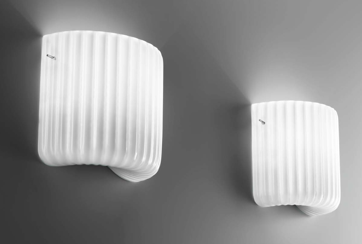 Applique Mask di colore bianco